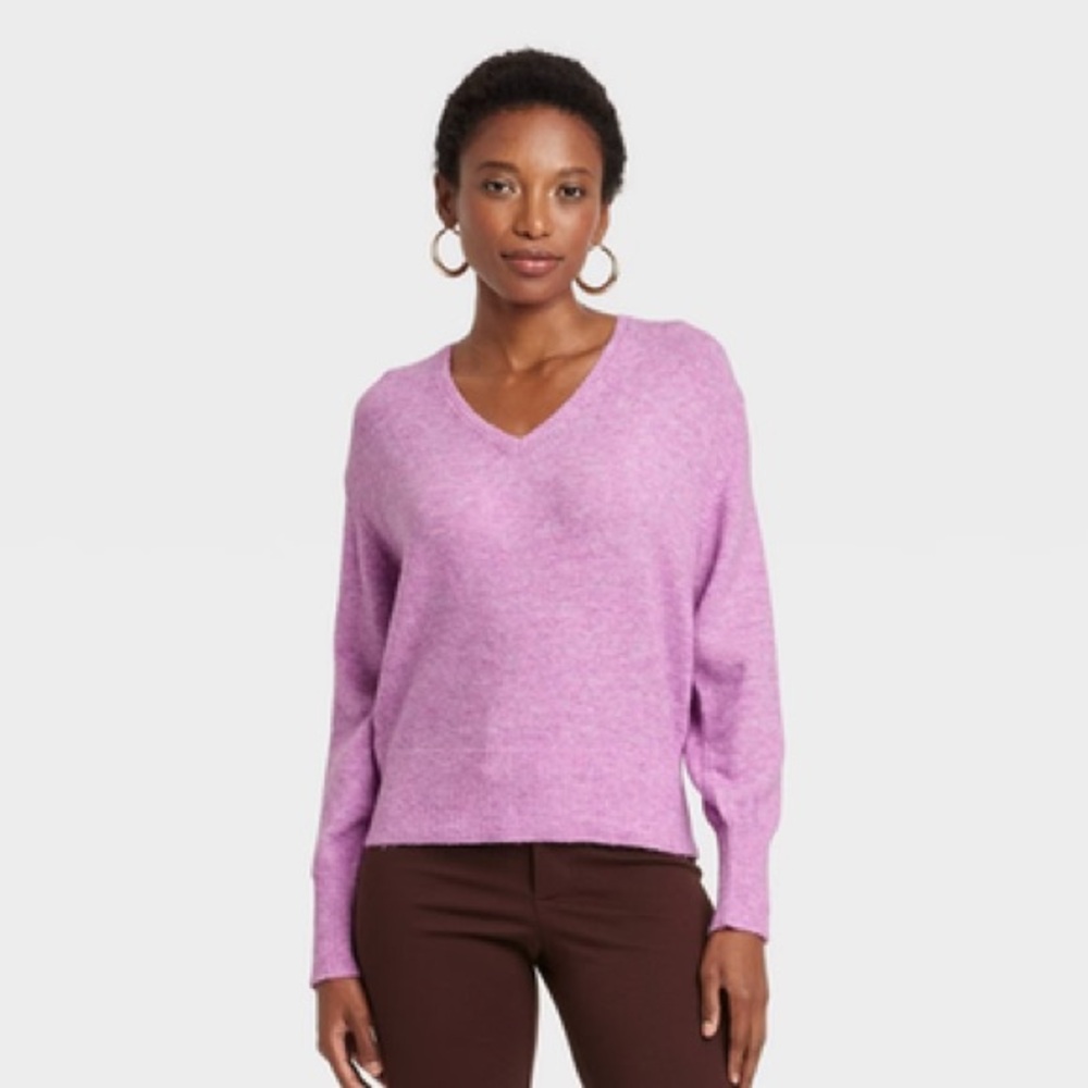 A New Day Dreamy Lavender V-Neck Sweater Size XL NWT